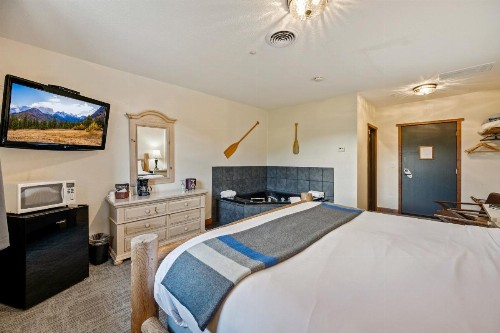 Bavarian Ritz Hotel - image 31