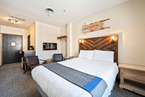 Bavarian Ritz Hotel - image 45