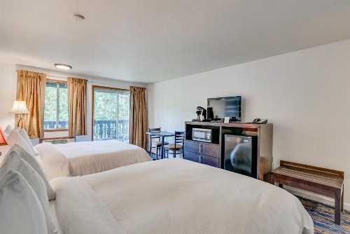 Alpine Rivers Inn - image 13