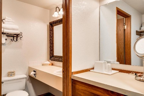 Alpine Rivers Inn - image 46