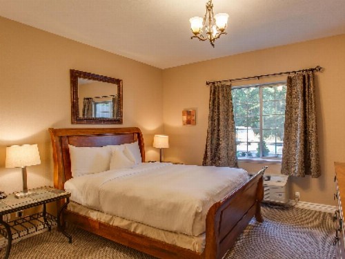 Leavenworth Village Inn - image 7