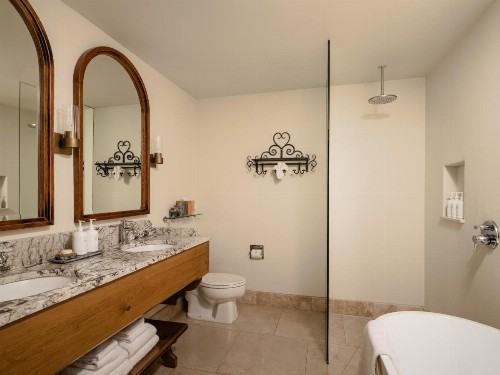 Enzian Inn - image 25