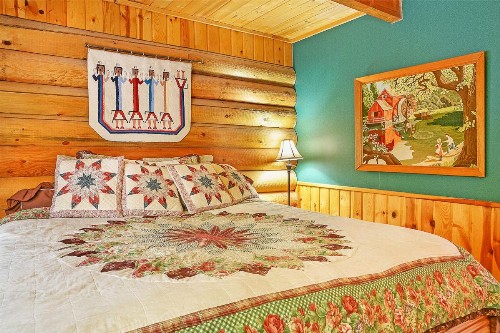 Marie's Cabin - image 5