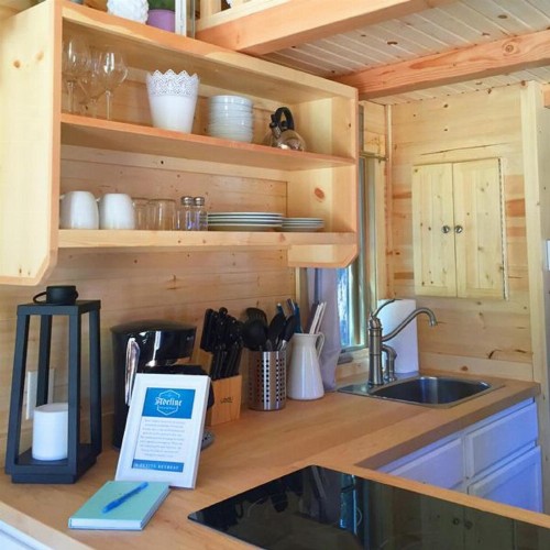Leavenworth Camping Resort Tiny House Adeline - image 5