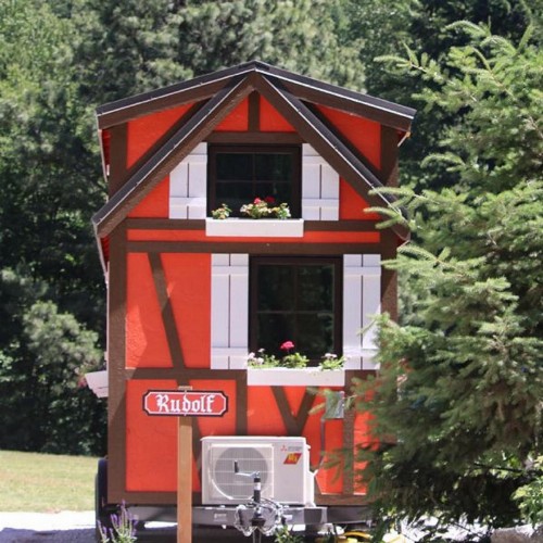 Leavenworth Camping Resort Tiny House Rudolf - image 6