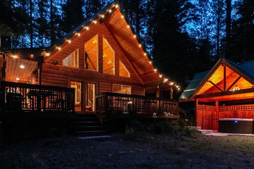 Tivoli Chalet - image 1