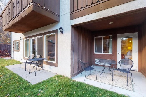 Aspen Suites 505 & 506: Downtown Duo - image 10