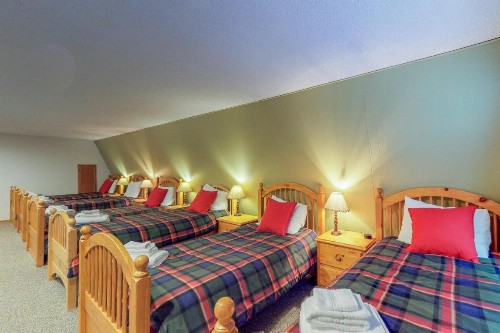 Triple Pines Lodge - image 12