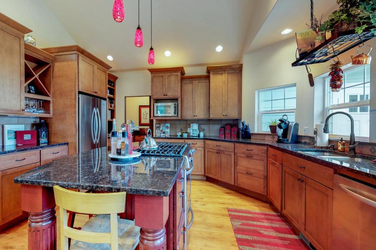 4 Bed 4 Bath Vacation home in Leavenworth - image 6