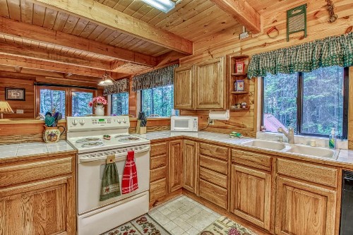 Keoni's Place - image 7
