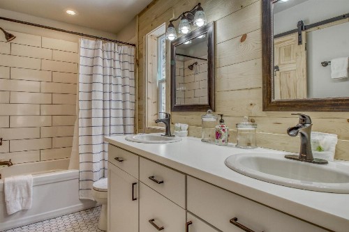 Hillside Hideaway - image 8