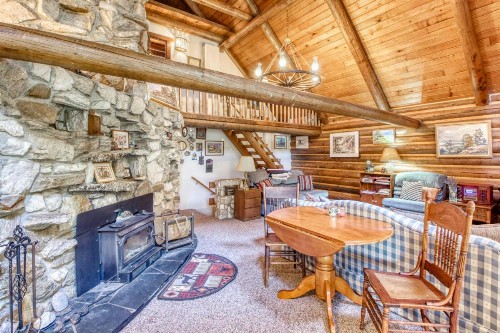 Mountain Music Lodge - image 9