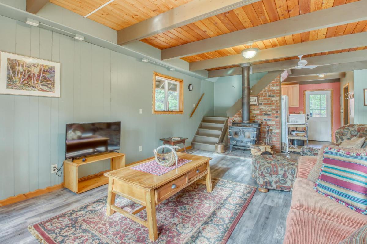 Mountain Music Cabin - image 7