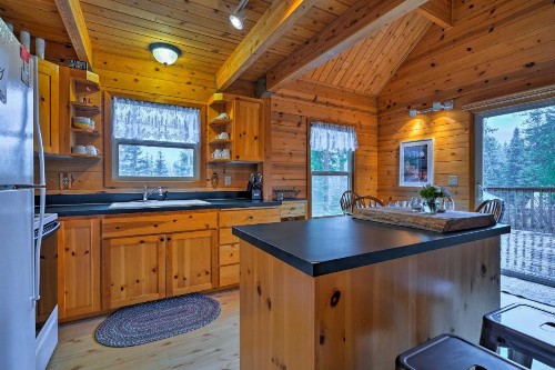 Leavenworth Cabin - Hot Tub 4 Mi to Lake Wenatchee
