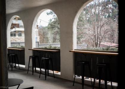 LOGE Leavenworth Downtown - image 12