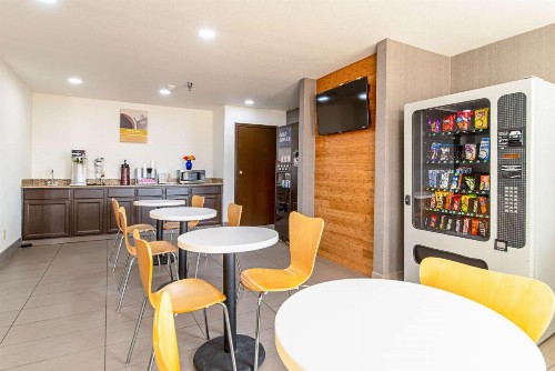 Motel 6-Lebanon IN - image 13