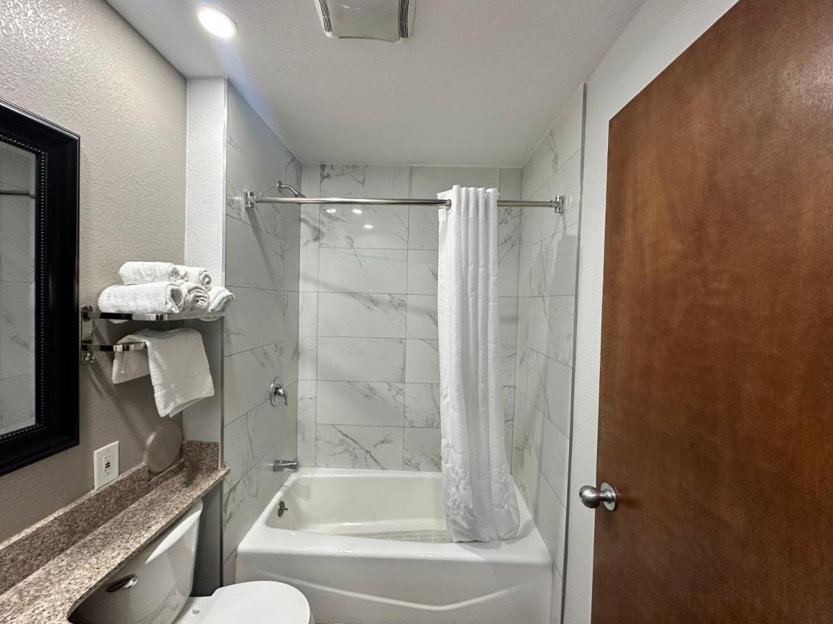 Motel 6-Lebec CA - image 7