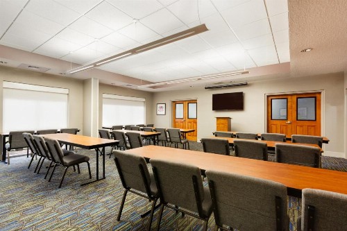 Holiday Inn Express Hotel & Suites Inverness an IHG Hotel - image 30