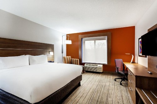 Holiday Inn Express Hotel & Suites Inverness an IHG Hotel - image 33