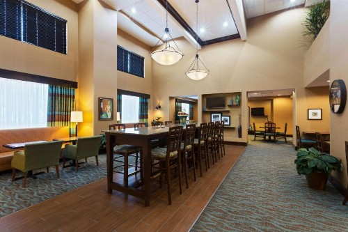 Hampton Inn Leesburg - image 3