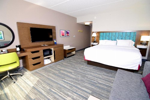 Hampton Inn Leesburg - image 46