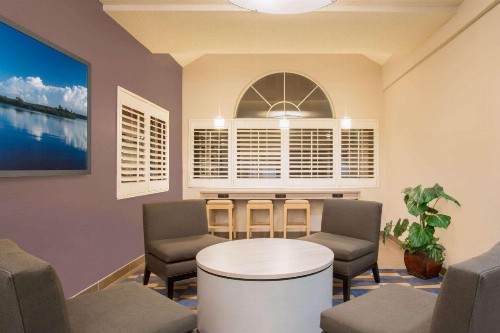 Microtel Inn & Suites Leesburg - image 16