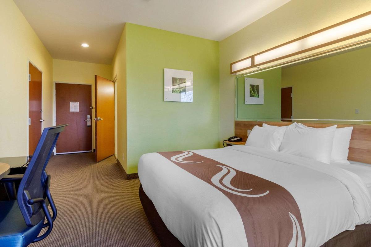 Quality Inn & Suites Lehigh Acres Fort Myers - image 6