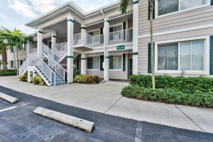 Genoa Golf Condo in Lely Resort - image 11