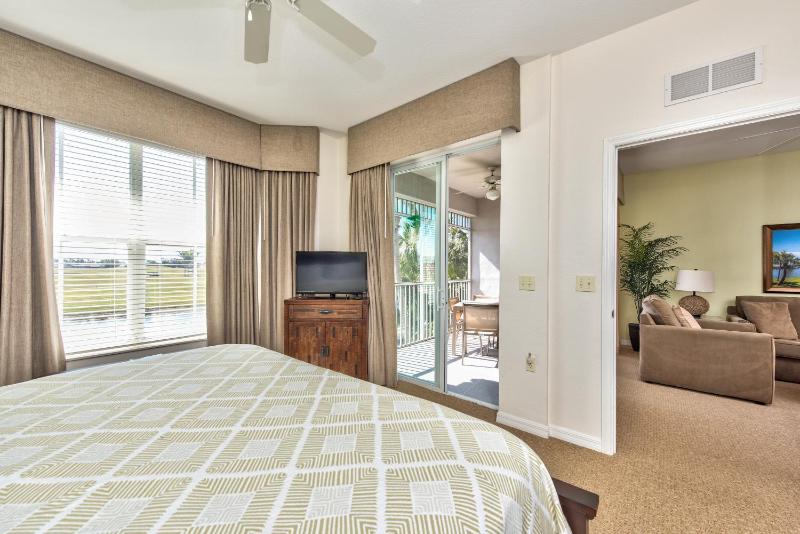 Genoa Golf Condo in Lely Resort - image 2