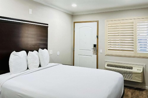 Rodeway Inn Lemon Grove San Diego East - image 7