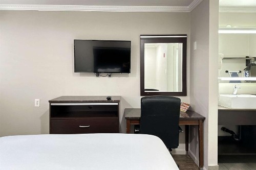 Rodeway Inn Lemon Grove San Diego East - image 9