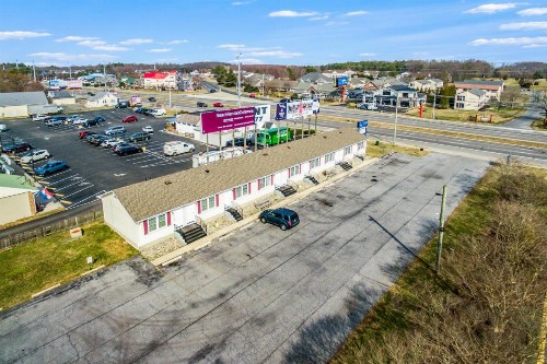Driftwood Efficiency Motel - image 21