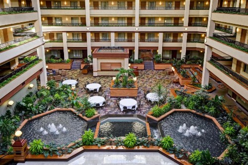 Embassy Suites Lexington - image 15