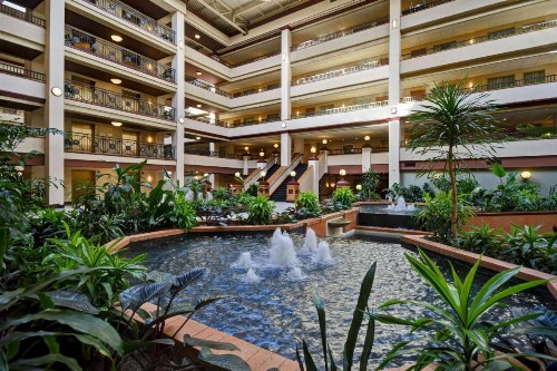 Embassy Suites Lexington - image 18