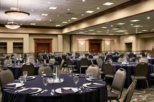 Embassy Suites Lexington - image 2