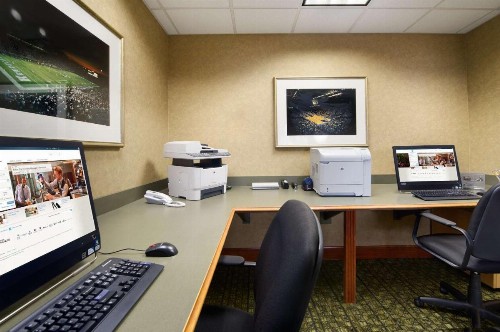 Embassy Suites Lexington - image 22