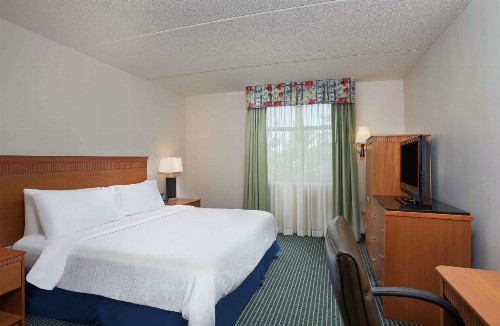 Embassy Suites Lexington - image 23