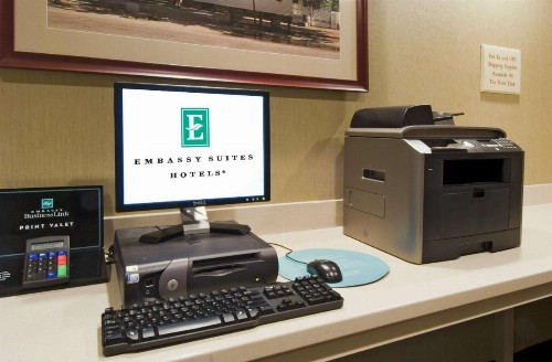 Embassy Suites Lexington - image 28