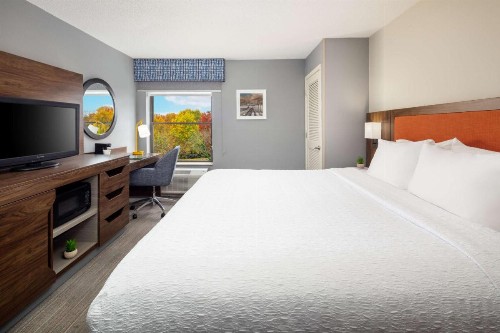 Hampton Inn Lexington South - image 21