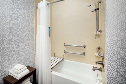 Hampton Inn Lexington South - image 26