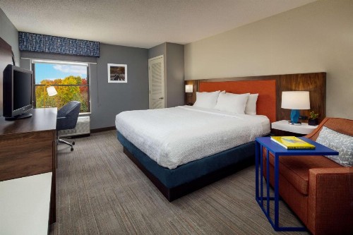 Hampton Inn Lexington South - image 32