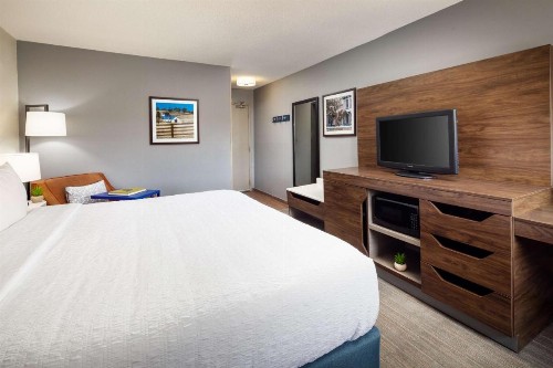Hampton Inn Lexington South - image 35