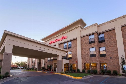 Hampton Inn Lexington South - image 4