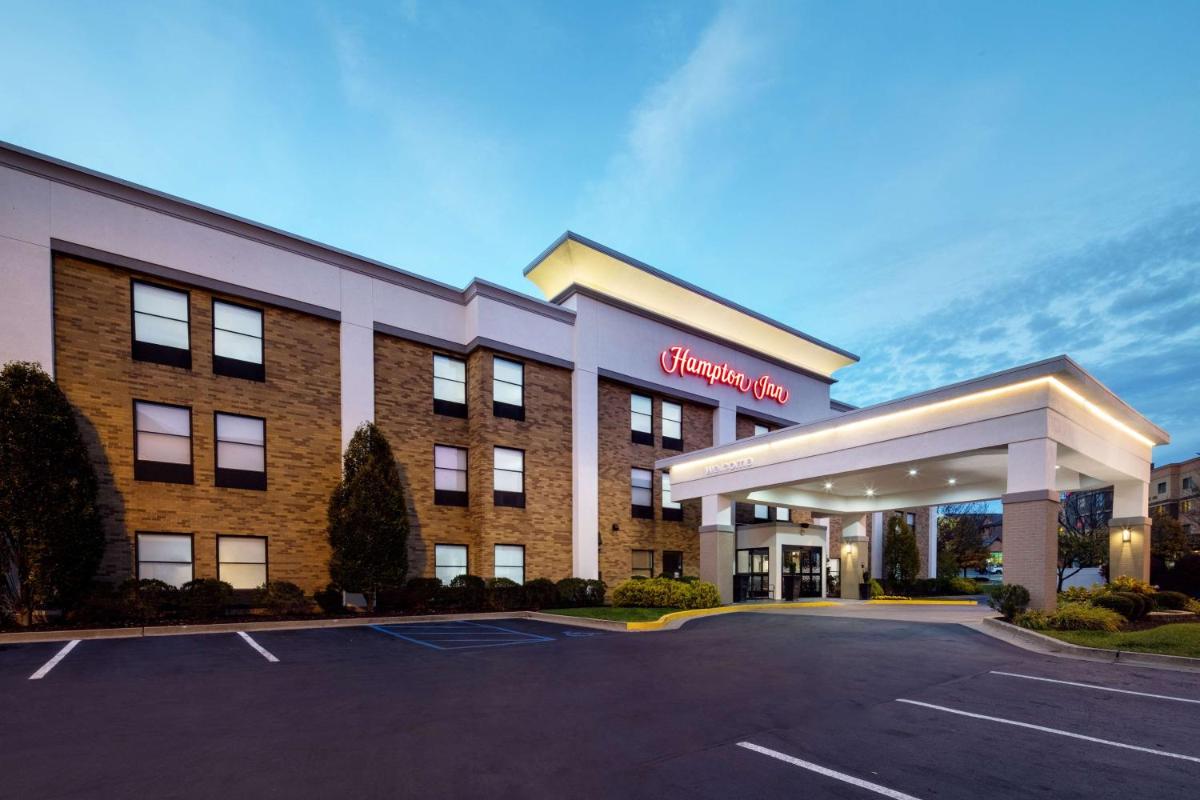 Hampton Inn Lexington South - image 5