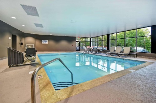 Hampton Inn Lexington I-75 - image 8
