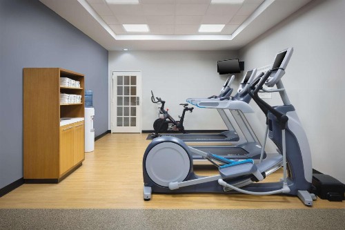 DoubleTree Suites by Hilton Lexington - image 20