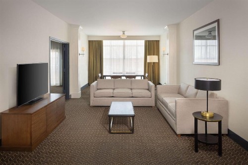 DoubleTree Suites by Hilton Lexington - image 24