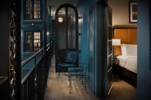 DoubleTree Suites by Hilton Lexington - image 25