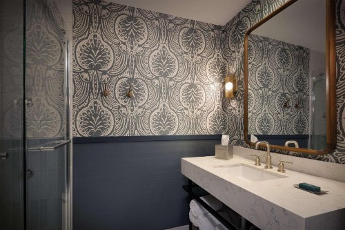 DoubleTree Suites by Hilton Lexington - image 27