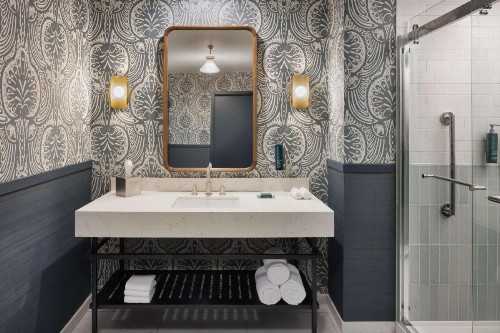 DoubleTree Suites by Hilton Lexington - image 29
